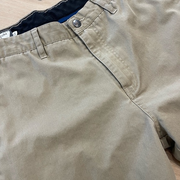 Volcom men shorts - Picture 3 of 5